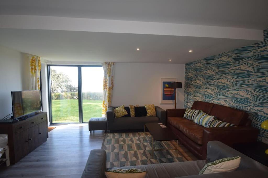 Flat 1 High Tide House, Mortehoe - Beautifully Designed Ground Floor Flat With Sea Views And Garden Exterior foto