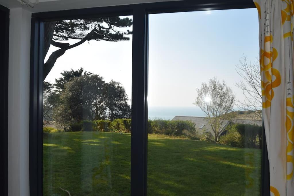 Flat 1 High Tide House, Mortehoe - Beautifully Designed Ground Floor Flat With Sea Views And Garden Exterior foto